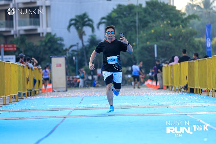 Race photo from Nu Skin Run 10K