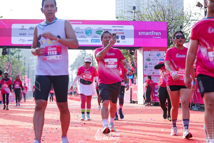 Race photo from Smartfren Run 2025 