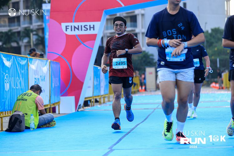 Race photo from Nu Skin Run 10K