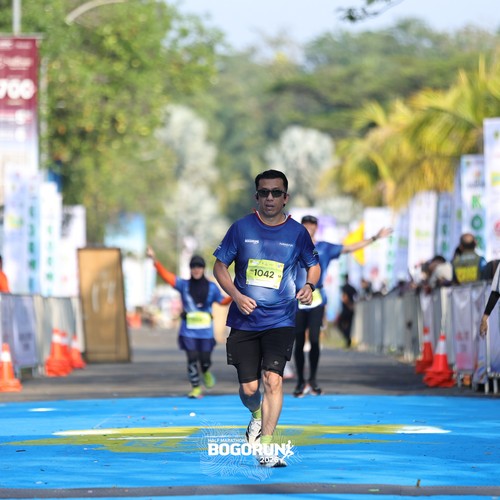 Race photo from BOGORUN 2026