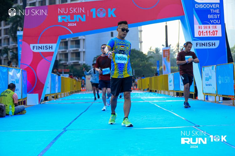 Race photo from Nu Skin Run 10K