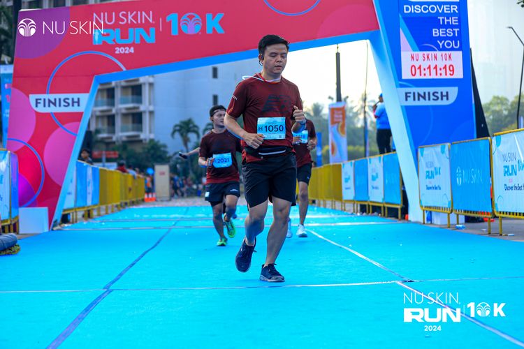 Race photo from Nu Skin Run 10K