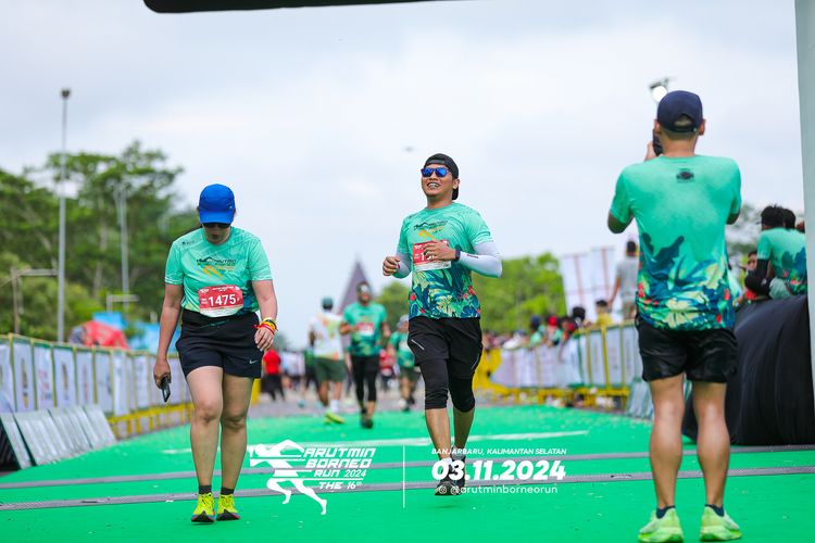 Race photo from Arutmin Borneo Run 2024
