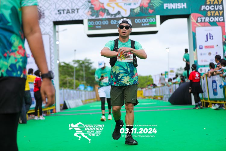 Race photo from Arutmin Borneo Run 2024