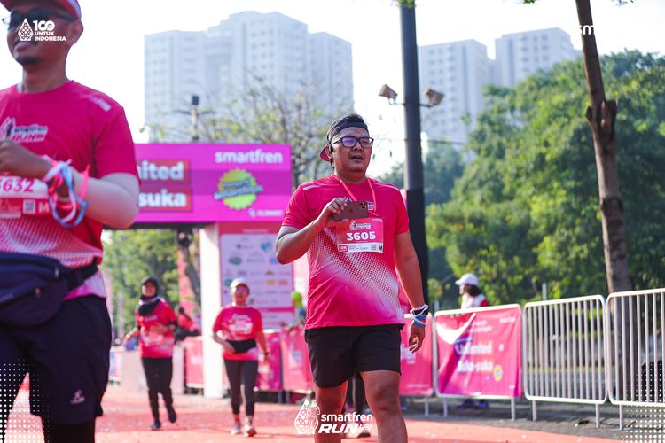 Race photo from Smartfren Run 2025 