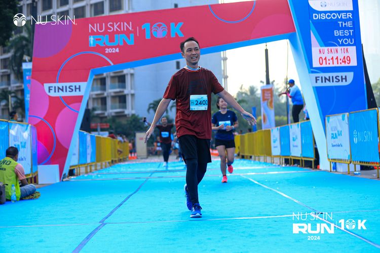 Race photo from Nu Skin Run 10K