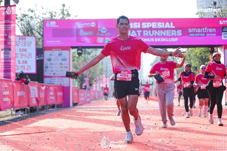 Race photo from Smartfren Run 2025 