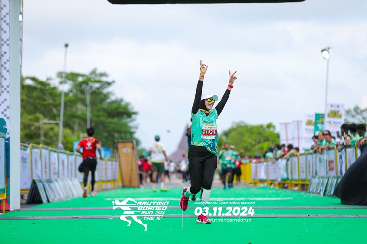 Race photo from Arutmin Borneo Run 2024