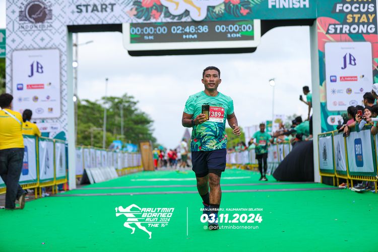 Race photo from Arutmin Borneo Run 2024