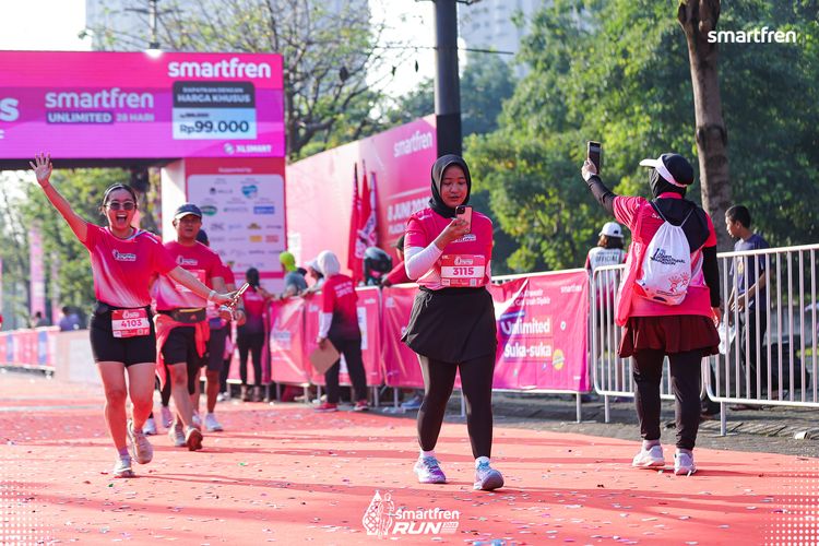 Race photo from Smartfren Run 2025 
