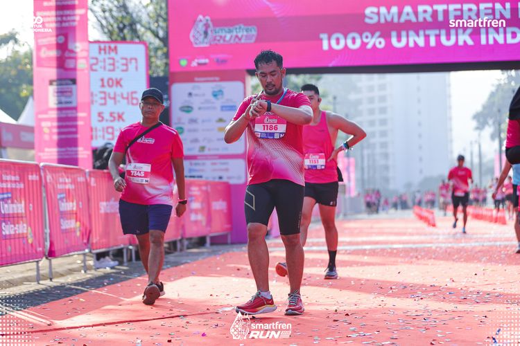 Race photo from Smartfren Run 2025 