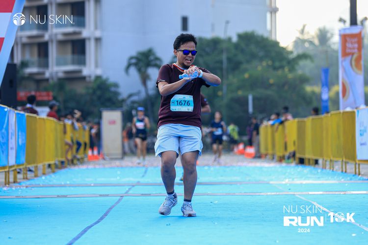 Race photo from Nu Skin Run 10K