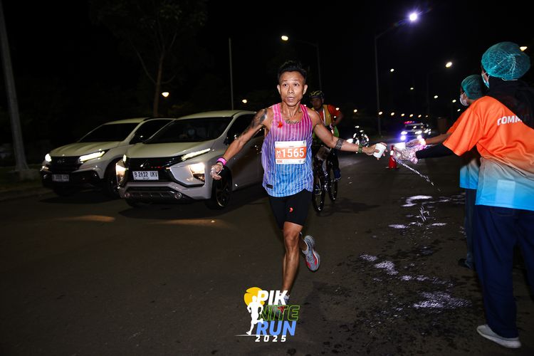 Race photo from PIK NITE RUN 2025