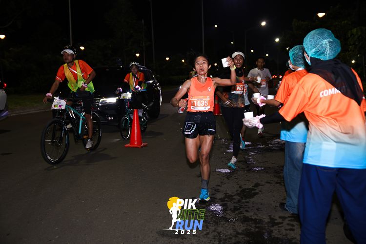 Race photo from PIK NITE RUN 2025