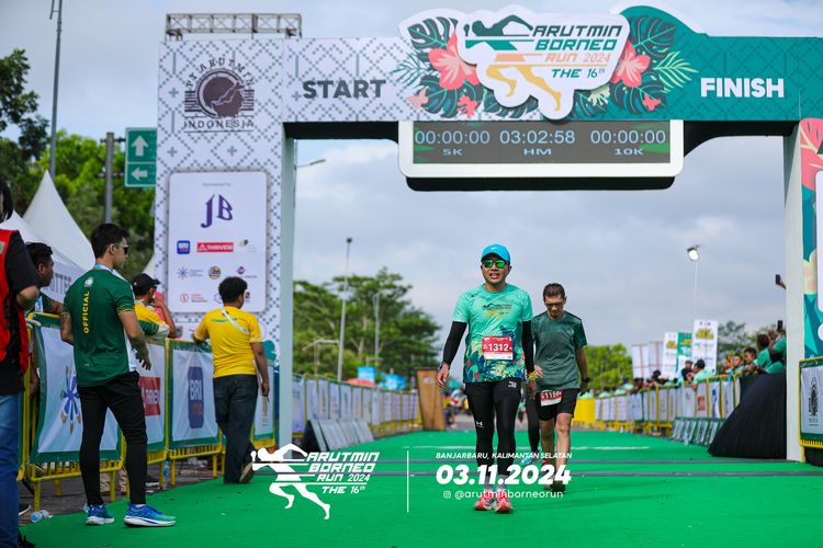 Race photo from Arutmin Borneo Run 2024