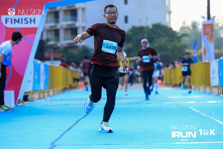 Race photo from Nu Skin Run 10K