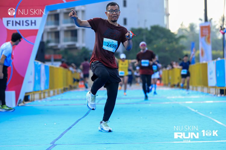 Race photo from Nu Skin Run 10K