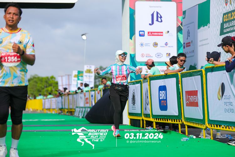 Race photo from Arutmin Borneo Run 2024