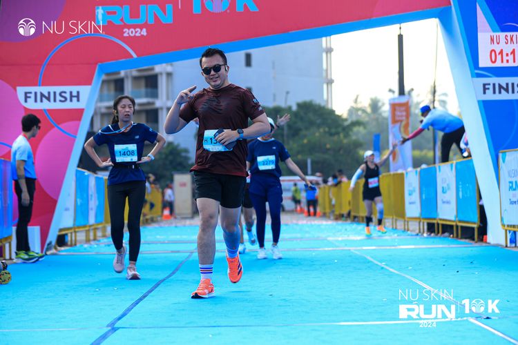 Race photo from Nu Skin Run 10K