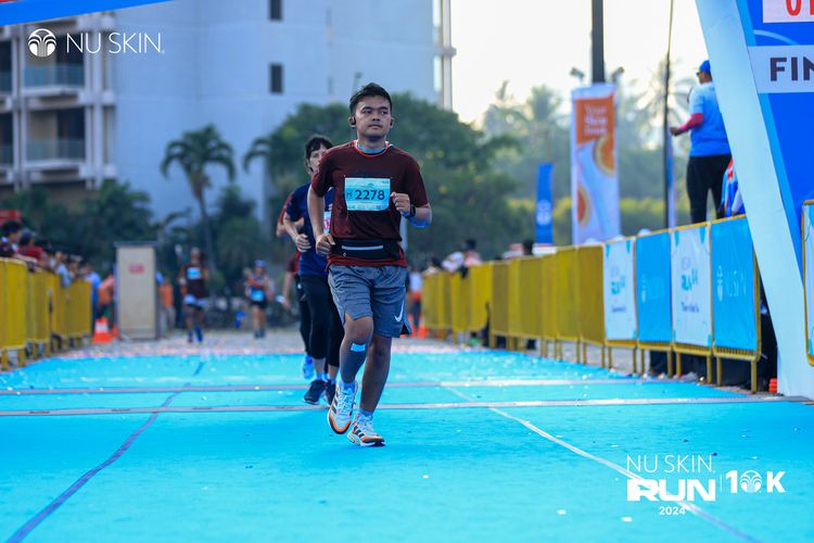 Race photo from Nu Skin Run 10K
