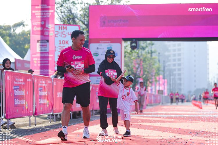 Race photo from Smartfren Run 2025 