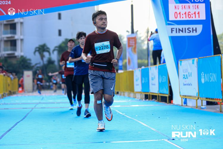 Race photo from Nu Skin Run 10K