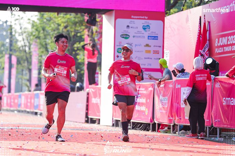Race photo from Smartfren Run 2025 