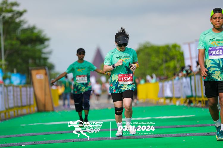 Race photo from Arutmin Borneo Run 2024