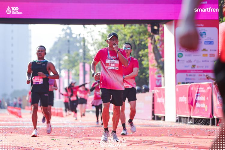 Race photo from Smartfren Run 2025 