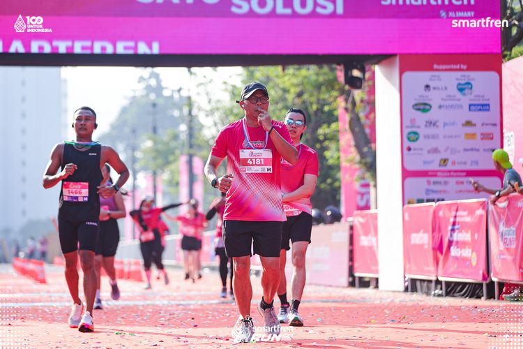 Race photo from Smartfren Run 2025 
