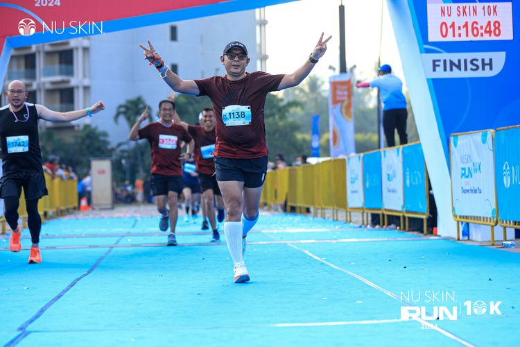 Race photo from Nu Skin Run 10K