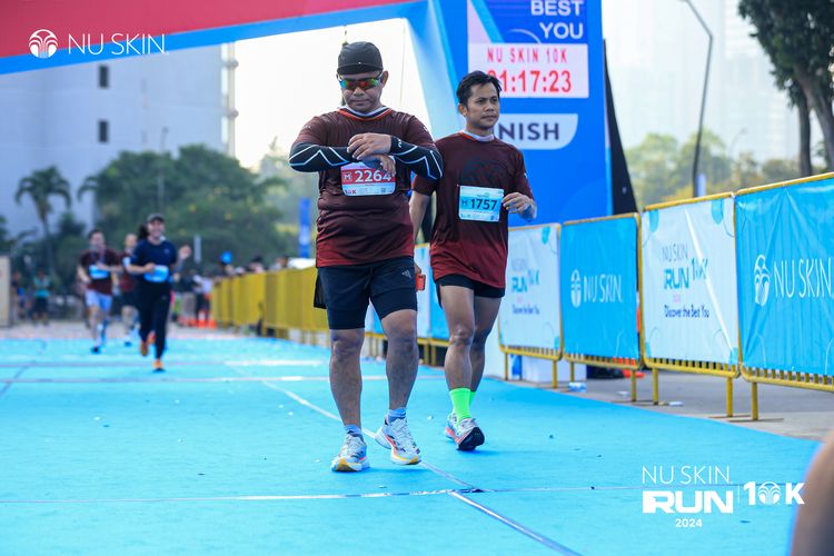 Race photo from Nu Skin Run 10K