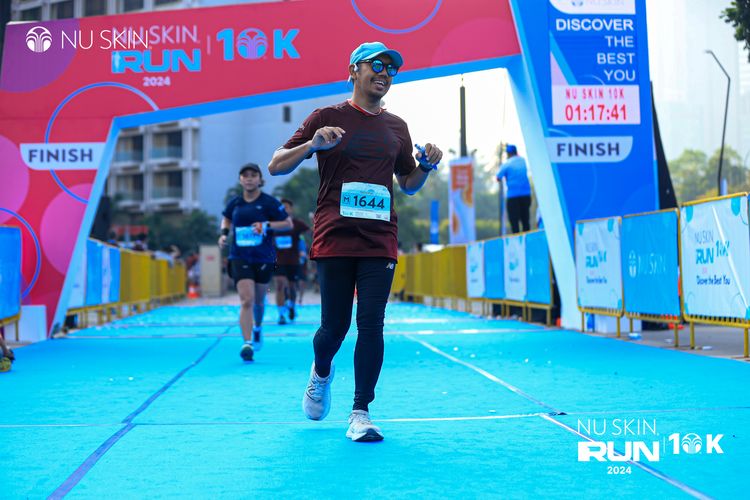 Race photo from Nu Skin Run 10K