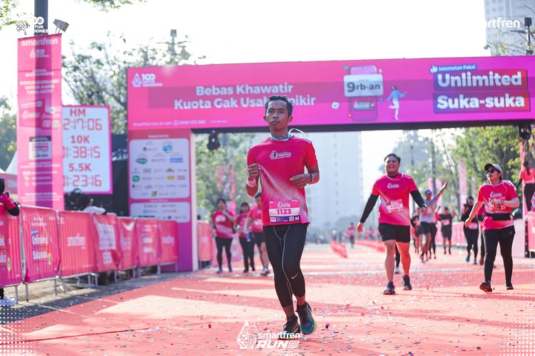 Race photo from Smartfren Run 2025 