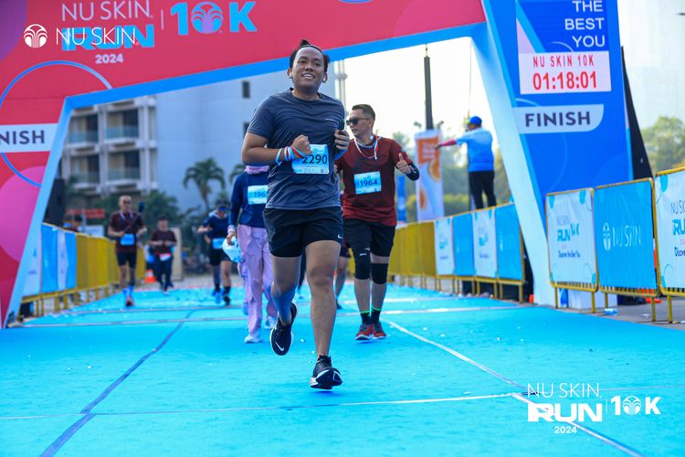 Race photo from Nu Skin Run 10K
