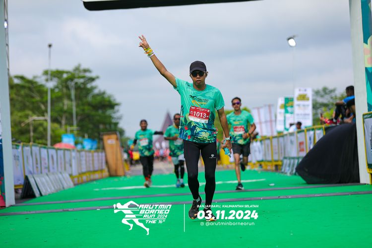 Race photo from Arutmin Borneo Run 2024