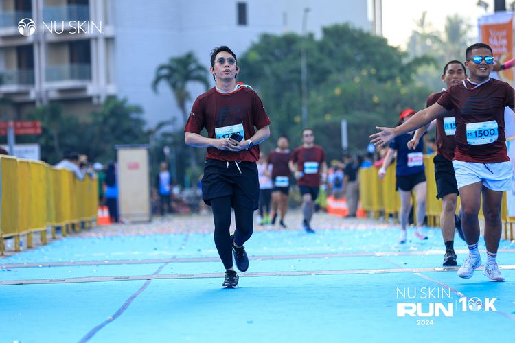 Race photo from Nu Skin Run 10K