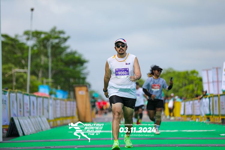 Race photo from Arutmin Borneo Run 2024