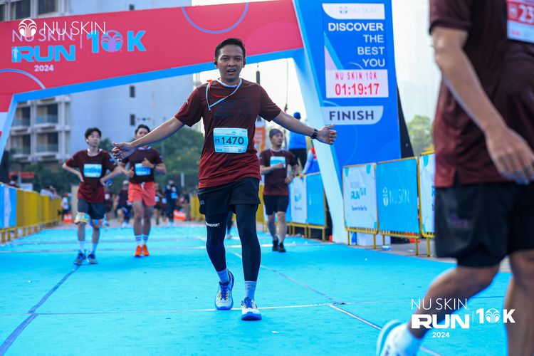 Race photo from Nu Skin Run 10K