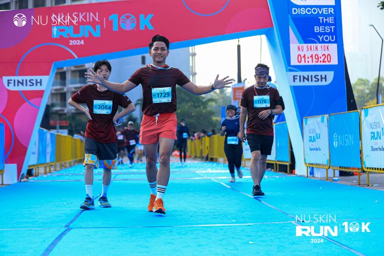 Race photo from Nu Skin Run 10K