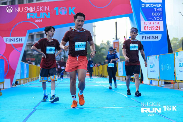Race photo from Nu Skin Run 10K