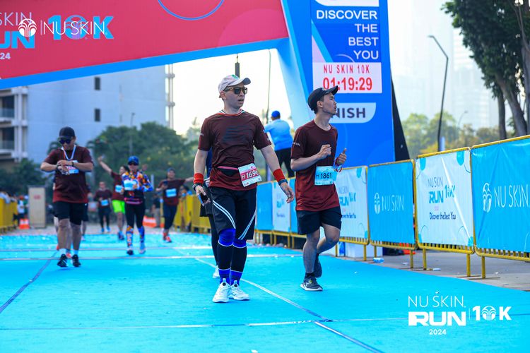 Race photo from Nu Skin Run 10K