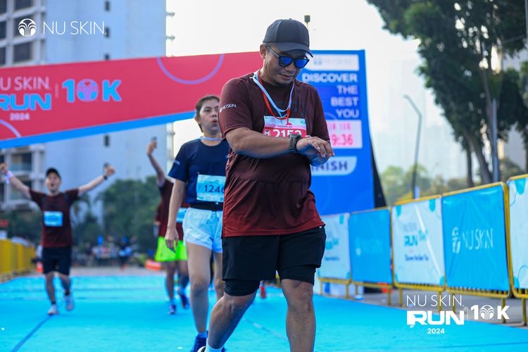 Race photo from Nu Skin Run 10K
