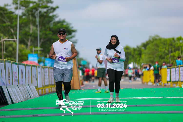 Race photo from Arutmin Borneo Run 2024