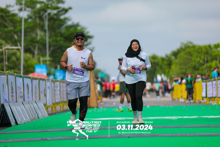 Race photo from Arutmin Borneo Run 2024