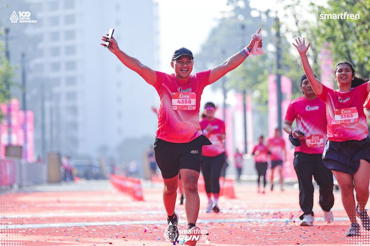 Race photo from Smartfren Run 2025 