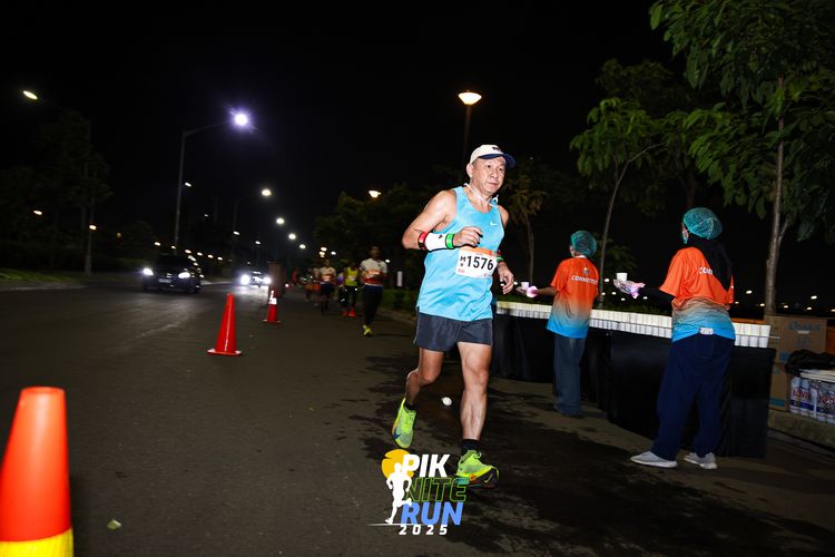 Race photo from PIK NITE RUN 2025