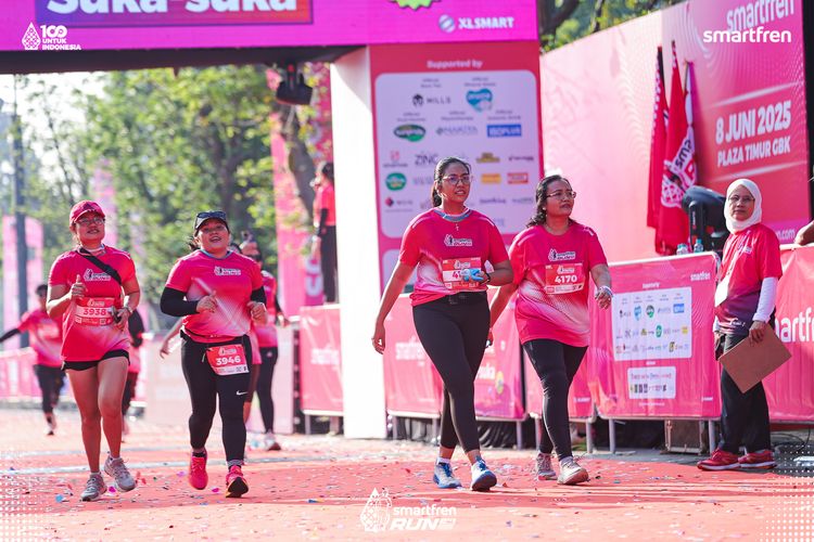 Race photo from Smartfren Run 2025 