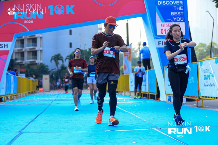 Race photo from Nu Skin Run 10K