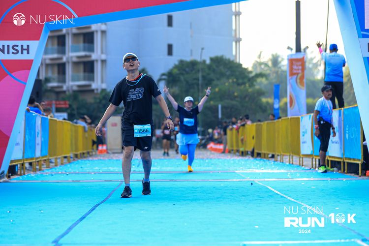 Race photo from Nu Skin Run 10K